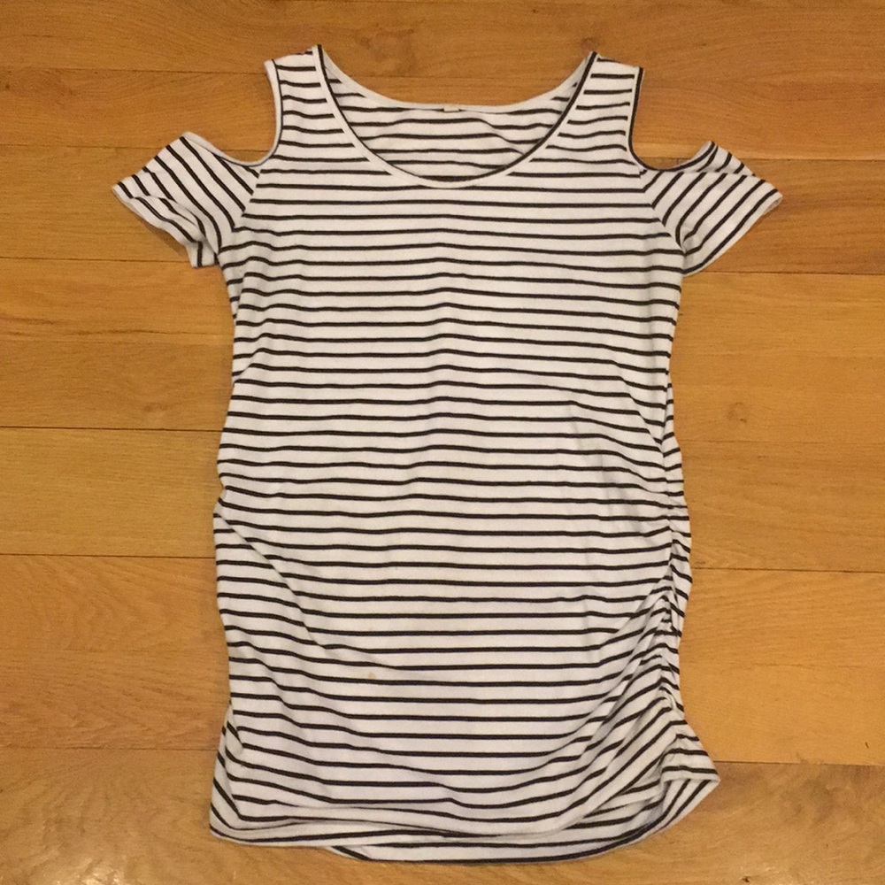 M Motherhood Maternity cold shoulder shirt